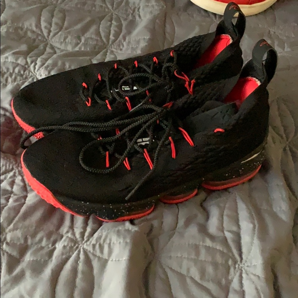 I’m selling nice lebrons